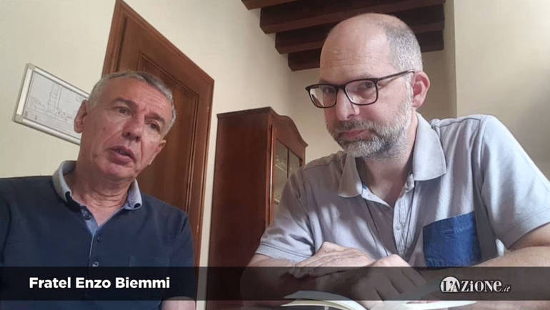 Fratel Enzo Biemmi intervistato dal direttore Magoga