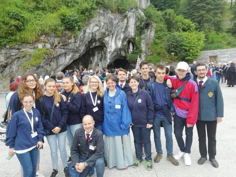 La sfida di Lourdes: portare nella vita quotidiana la pace e la serenità donate da Maria