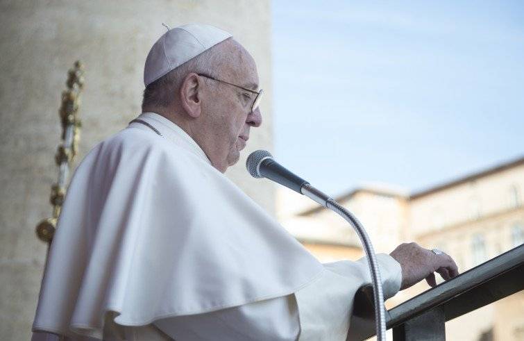 Papa Francesco: pace a “tutti i popoli, specialmente quelli feriti dalla guerra e da aspri conflitti” - Video