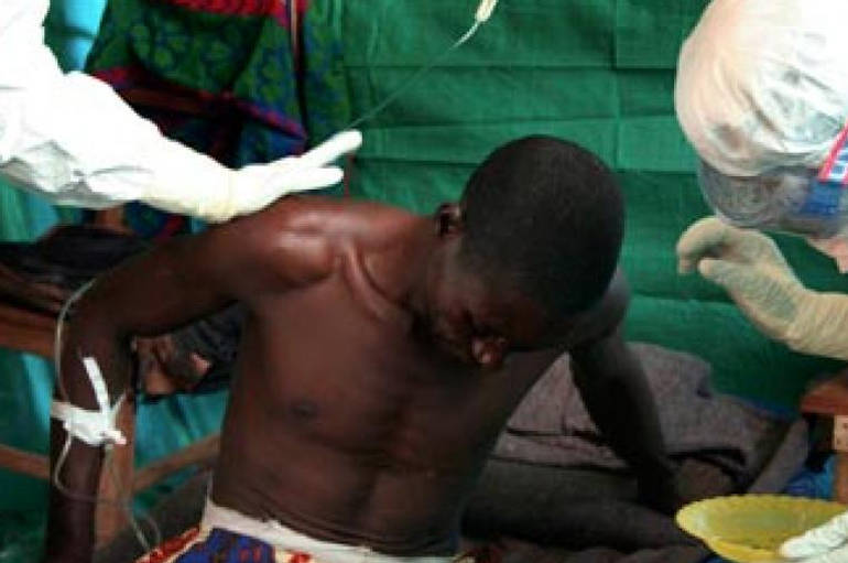 Sierra Leone: continua l'impegno dei medici del Cuamm contro l'Ebola