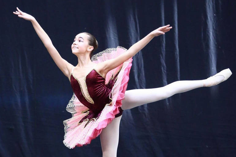 Susegana: la ballerina Eleonora Rui ammessa all'Accademia della Scala!