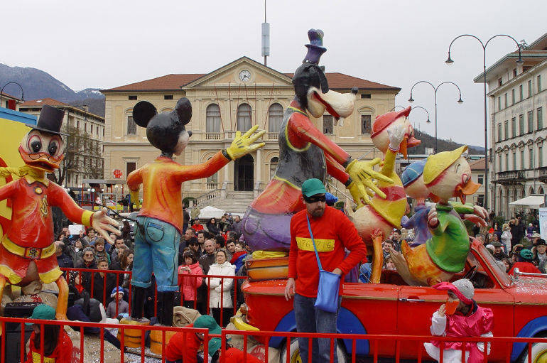 16 sfilate per i Carnevali di Marca 