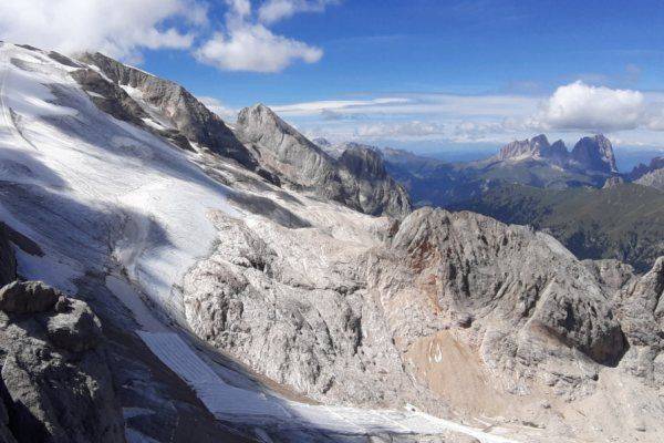 AMBIENTE: gran caldo ad agosto, accelerata la fusione del manto nevoso sulle Dolomiti