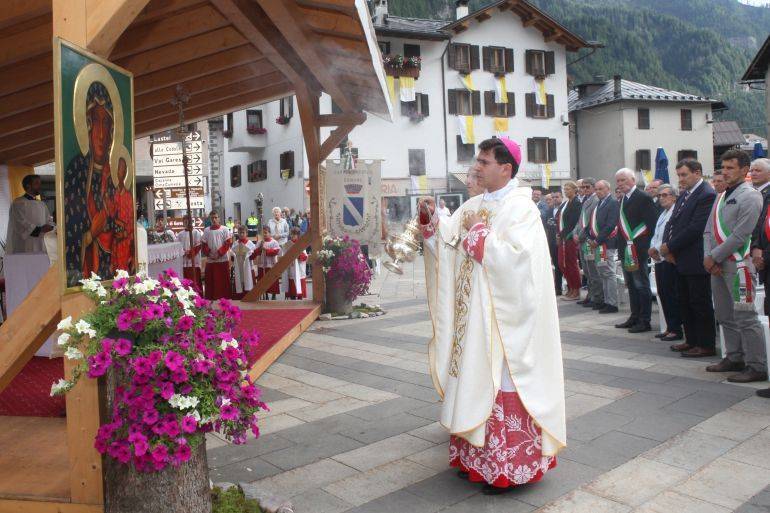 CANALE D'AGORDO: le foto della messa del vescovo Dal Cin