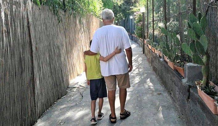 CHIESA: campagna "Ogni anziano è tuo nonno"
