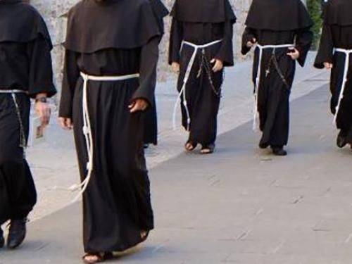 CHIESA: francescani, l'11 ottobre digiuno e preghiera per la pace