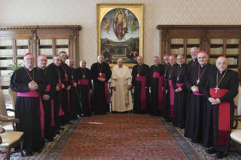 CHIESA: i vescovi del Triveneto hanno incontrato il Papa