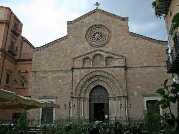 CHIESA: rosario per l'Italia da Palermo