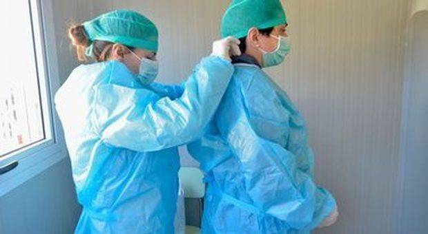 CISL: a Treviso c'è mancanza di guanti monouso e carenza di infermieri