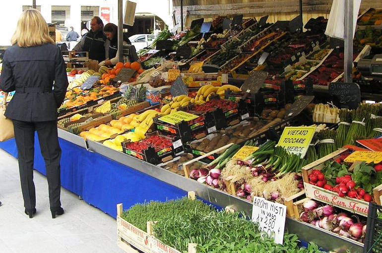 Coldiretti: "Inflazione ai minimi storici per del crollo dei prezzi della verdura"