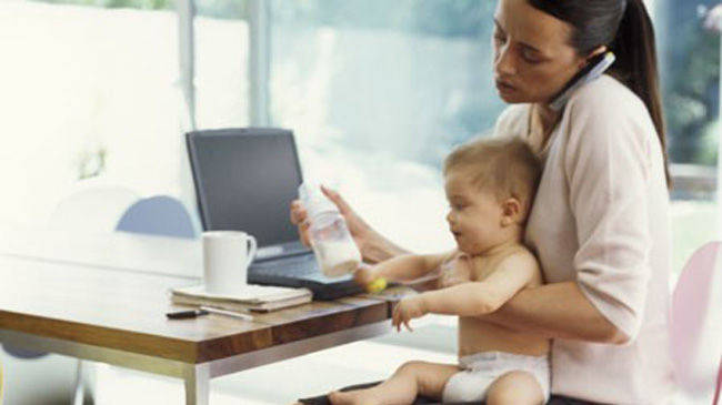 Conciliazione famiglia-lavoro: il 38% ricorre al supporto di parenti