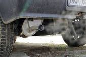 Controllo delle emissioni e sicurezza sulle auto