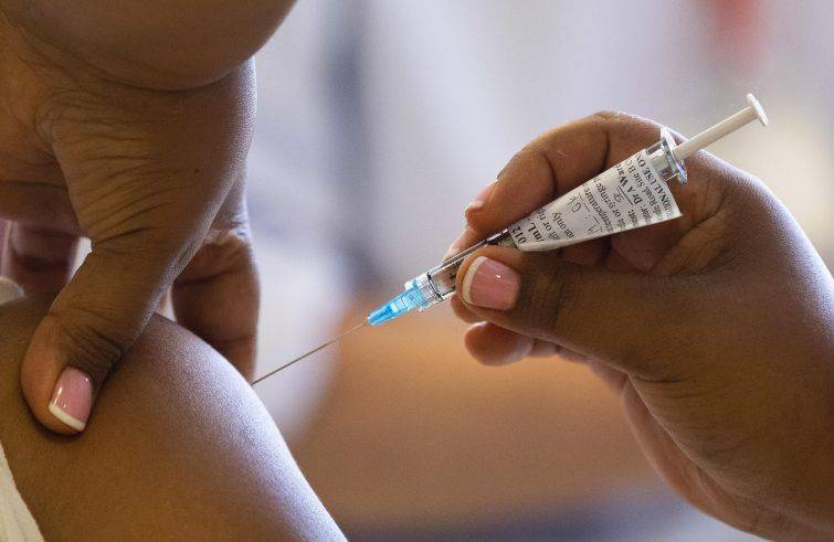 COVID 19: in Italia vaccinate 43,9 milioni di persone over 12