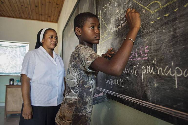 Dispersione scolastica: l'allarme del rapporto Oxfam