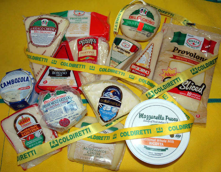 ECONOMIA: boom dei falsi formaggi italiani