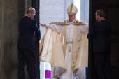 Il Papa apre il Giubileo: “Facciamo nostra la misericordia del buon samaritano” - Video