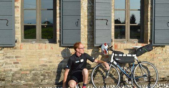 Marco Toppan, duemila chilometri in bicicletta per l'Avis