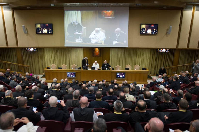 Papa Francesco: “Clima mondano e principesco è quanto di peggio ci sia nell’organizzazione della Chiesa”
