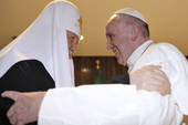 Papa Francesco e Kirill: “le sfide del mondo richiedono una risposta comune”