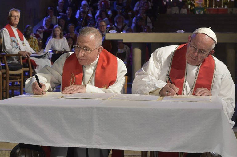 Papa Francesco in Svezia: “i cristiani protagonisti della rivoluzione della tenerezza”