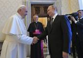 PAPA FRANCESCO: “Prima di andare a Kiev devo andare a Mosca, sono pronto a incontrare Putin”