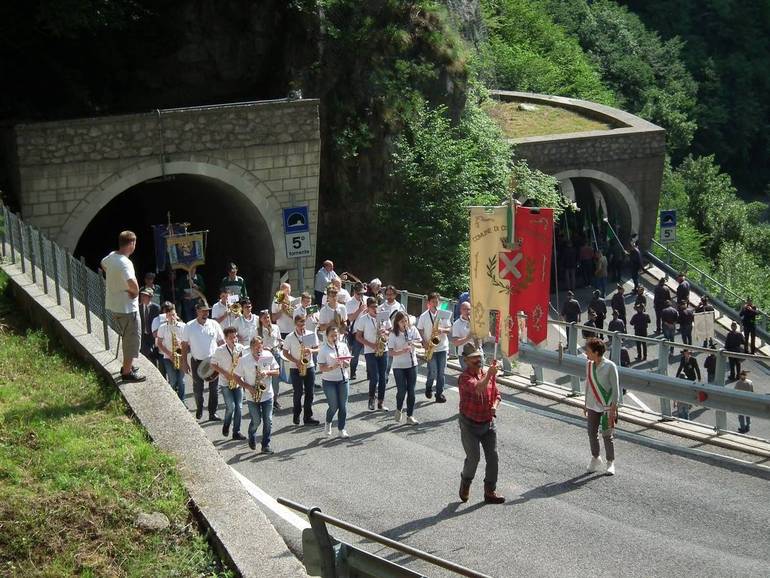 SAN BOLDO: festa della Sezione Alpini nei cent'anni della costruzione della strada