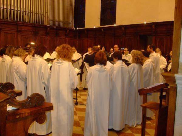 SANTA LUCIA: concerto di canto gregoriano