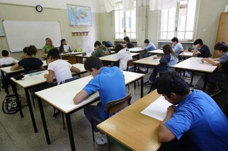 Scuola: al via gli esami di terza media per 600 mila studenti