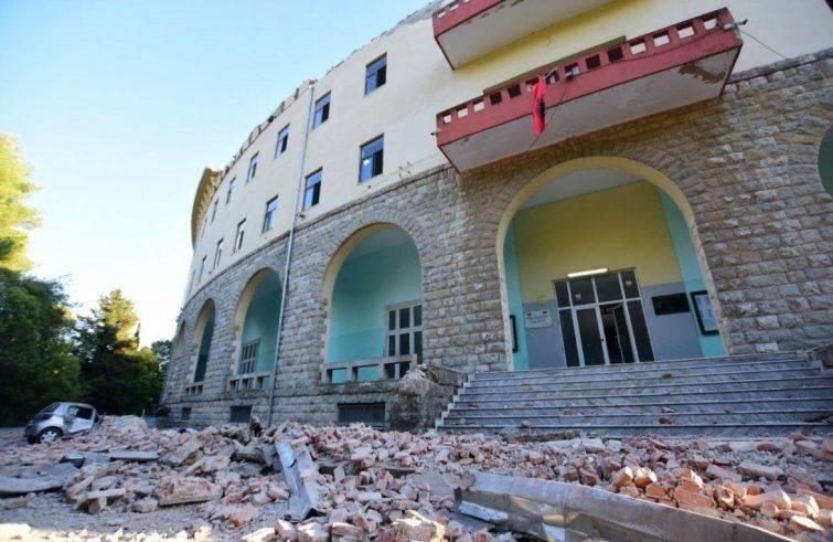 Terremoto in Albania. il bilancio provvisorio: 7 morti e 300 feriti