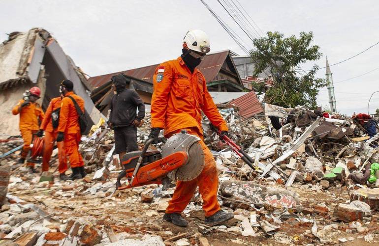 Terremoto in Indonesia: la Cei mette a disposizione 500mila euro