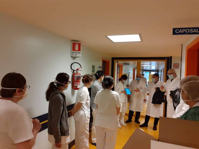ULSS 2: Benazzi in visita ai reparti Covid dell'ospedale di Treviso