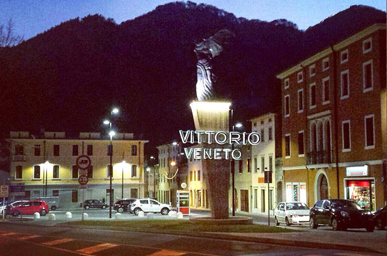 Vittorio Veneto: nuova illuminazione a Porta Cadore