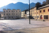 Vittorio Veneto: Porta Cadore, piazza a nuovo