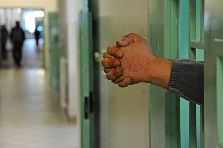 Carceri: Vescovi del Triveneto, urgenti misure contro il sovraffollamento