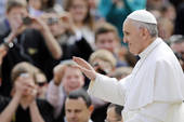 Papa Francesco: cessino le violenze in Ucraina, prego per le vittime e le loro famiglie