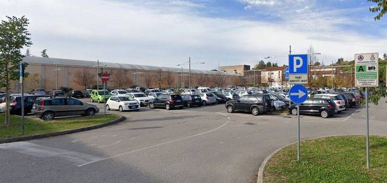 CONEGLIANO: parcheggio dell’ospedale, trenta posti in meno