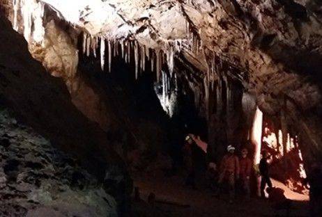 CONEGLIANO: uscita del Cai alla Grotta Valentina