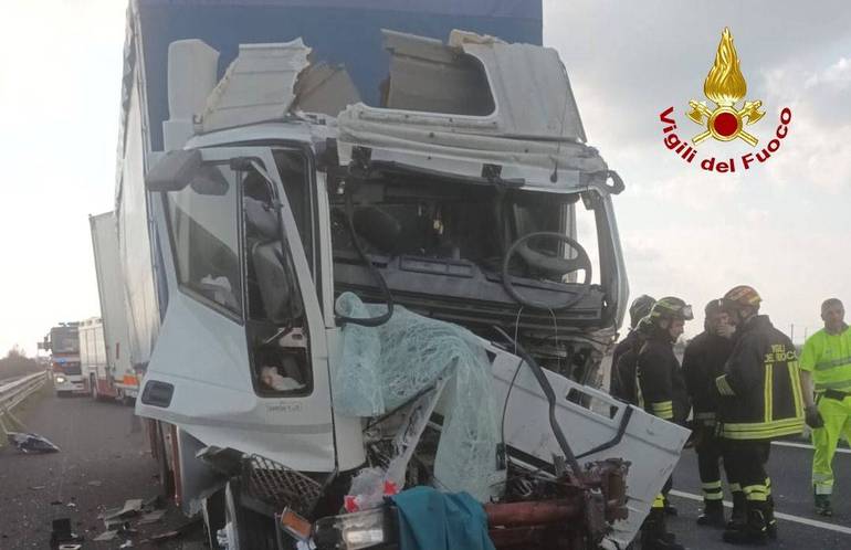 CESSALTO: camion incidentati sulla A4