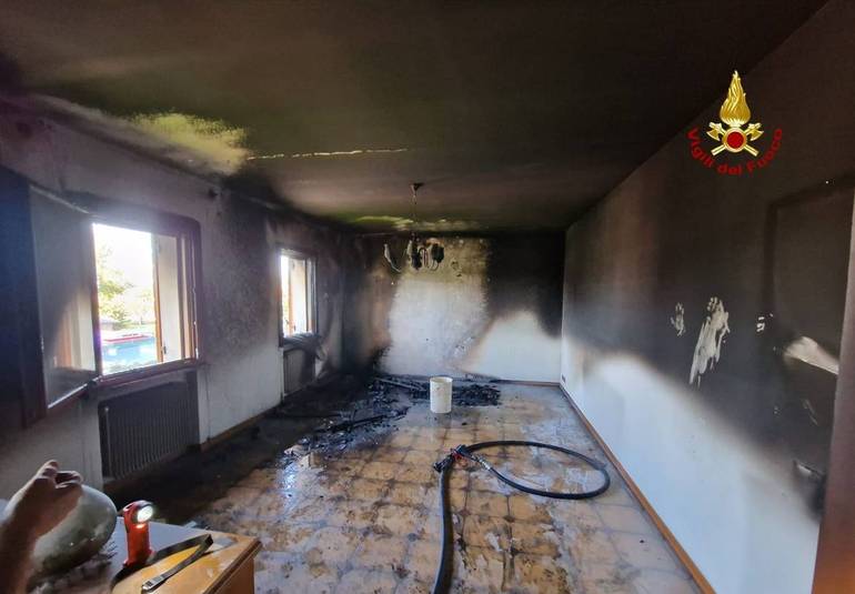 MANSUE': incendio in un'abitazione privata