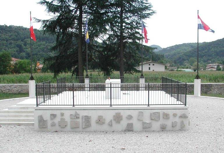 FOLLINA: lavori al cimitero austro-ungarico