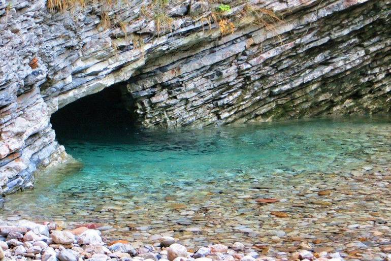 MEL: apericanyoning in Grotta Azzurra