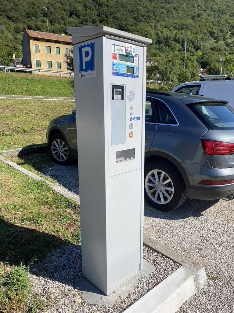 REVINE: due parcheggi diventano a pagamento