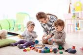 VITTORIO: corso gratuito online per baby sitter